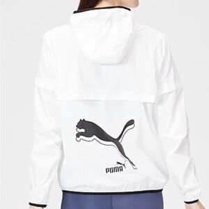 Puma White Utility Jacket Lightweight Sporty Design